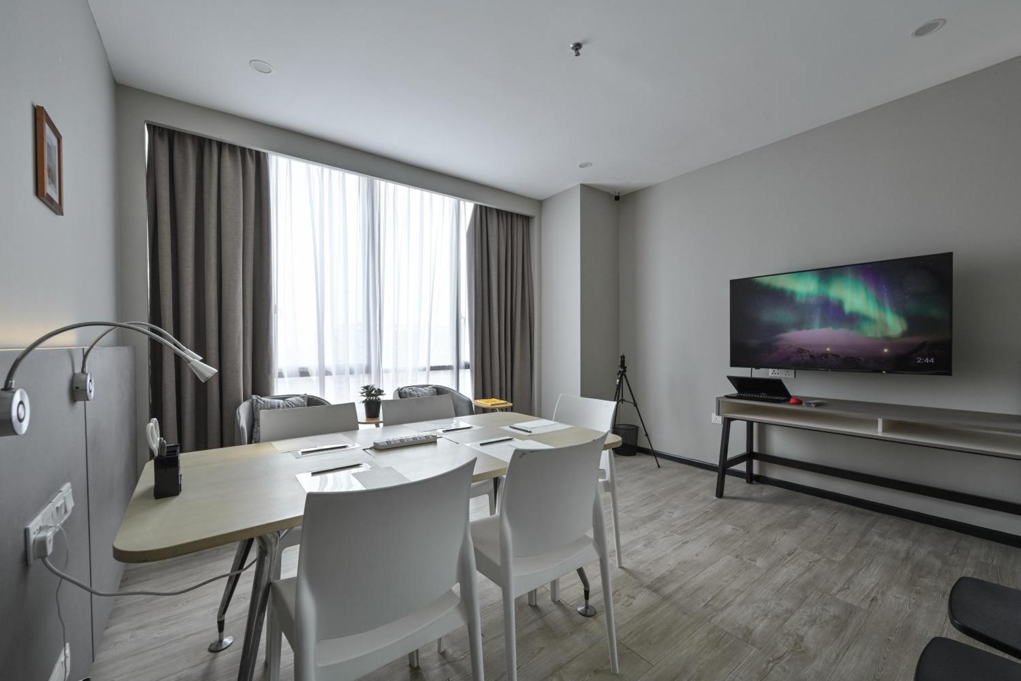 Апарт отель Asaya Damansara Петалинг-Джая Экстерьер фото